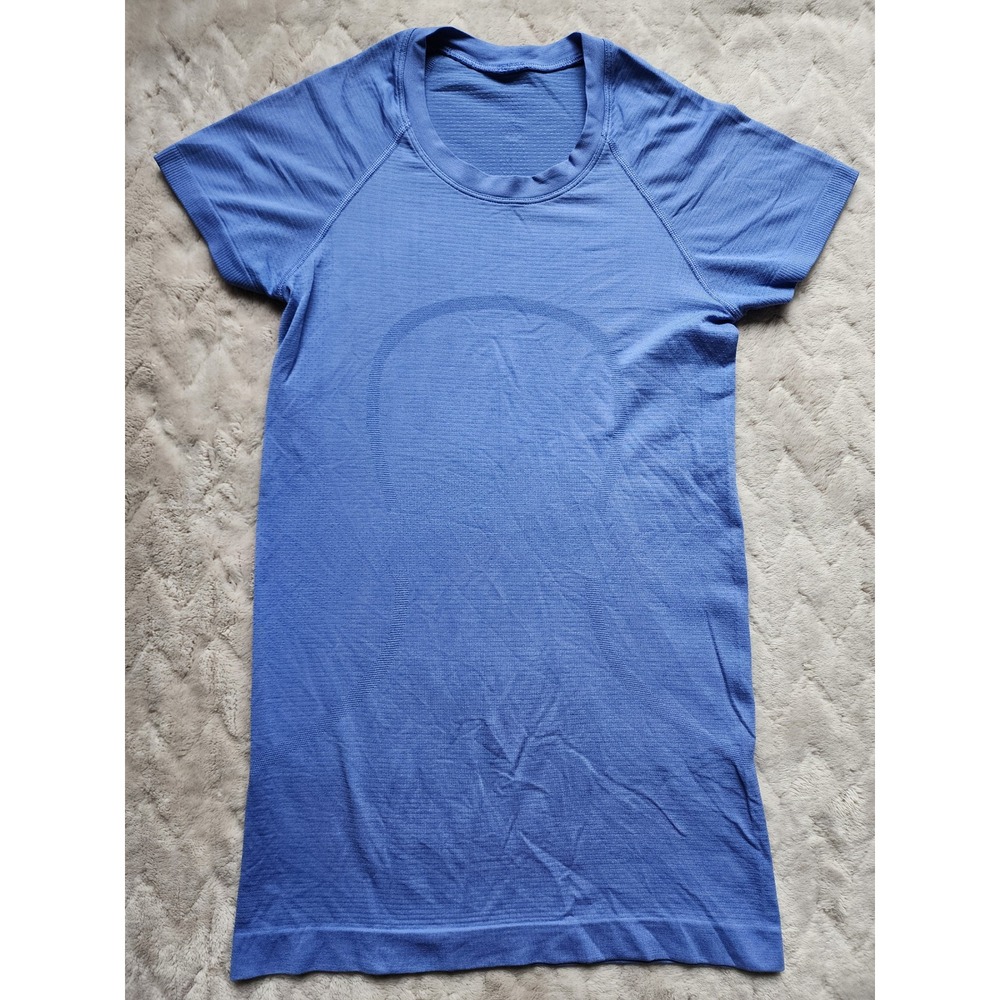 Lululemon Swiftly Tech Short Sleeve Crew Blue Periwinkle Running Shirt Small